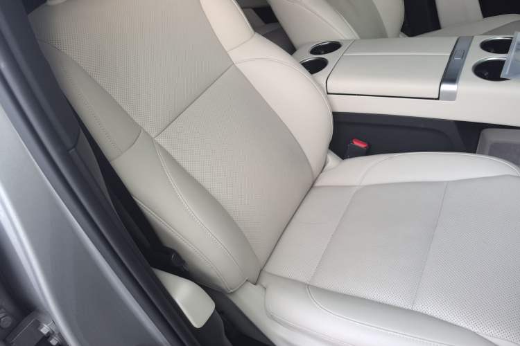 Used Li Auto L8 2023 Pro Model
