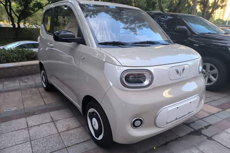 Used Wuling Hongguang MINIEV 2024 3rd Generation 215km Youth Edition
