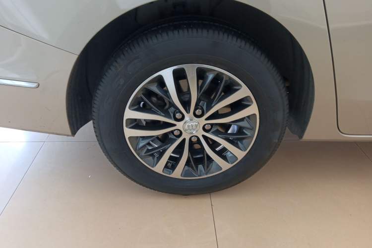 Used Buick GL8 2017 ES 28T Premium Version China V Standard
