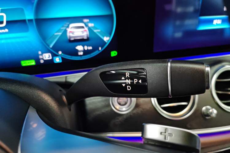 Used Mercedes-Benz E-Class New Energy 2022 Restyled E 350 e L Plug-in Hybrid Sports Sedan
