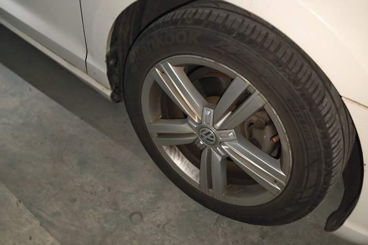 Used Volkswagen Lamando 2015 280TSI DSG Comfort Edition
