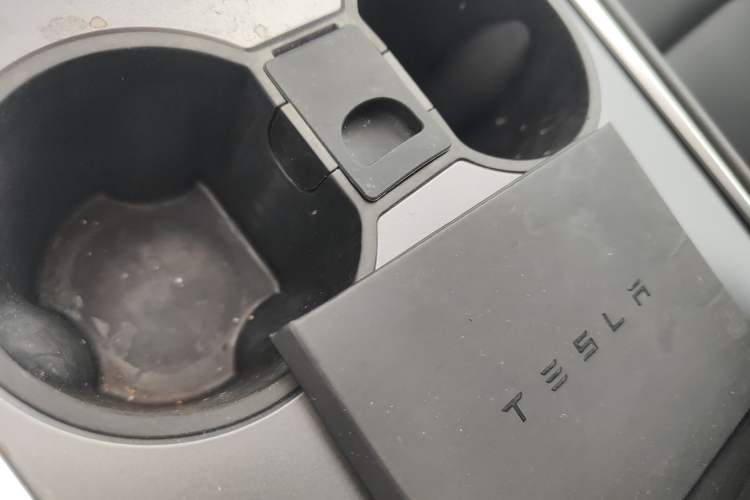 Used Tesla Model Y 2023 Rear-Wheel-Drive Version