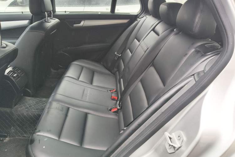 Used Mercedes-Benz C-Class (Import) 2011 C 200 Fashion Travel Edition