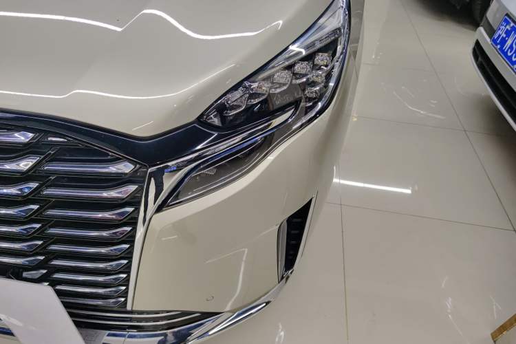 Used Buick GL8 2023 ES Lu Zun Deluxe Model