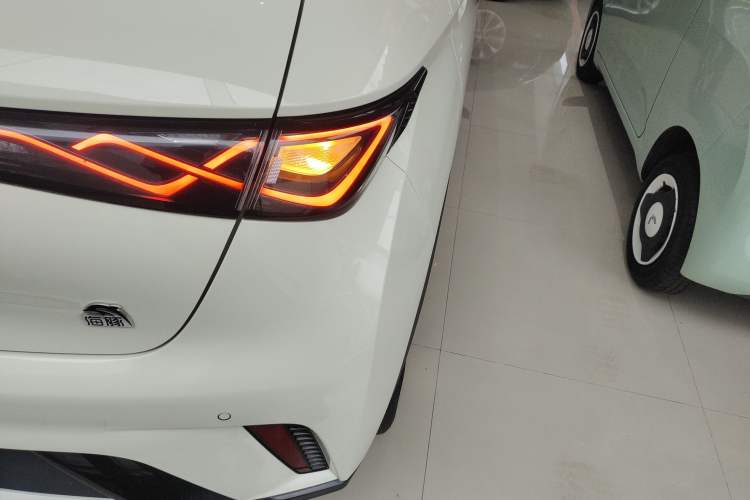 Used BYD Dolphin 2023 420 km Fashion Edition
