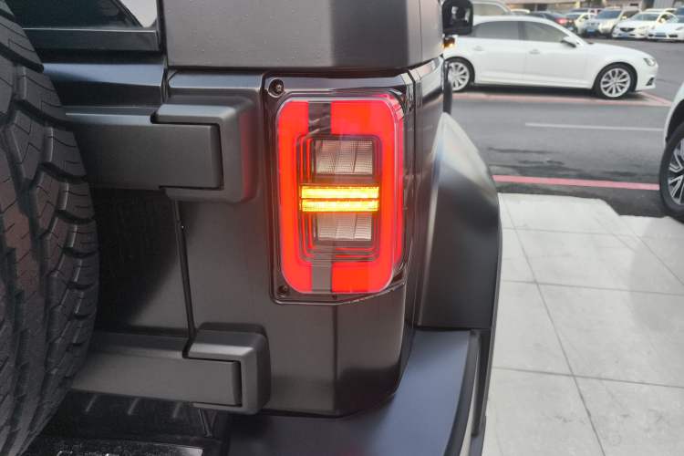 Used  BJ40 2024 2.0D Blade Hero Glory Edition