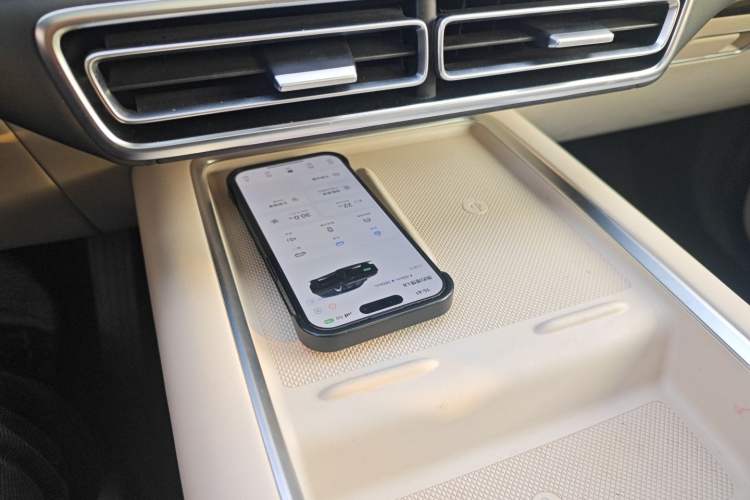 Used Li Auto L8 2023 Pro Model
