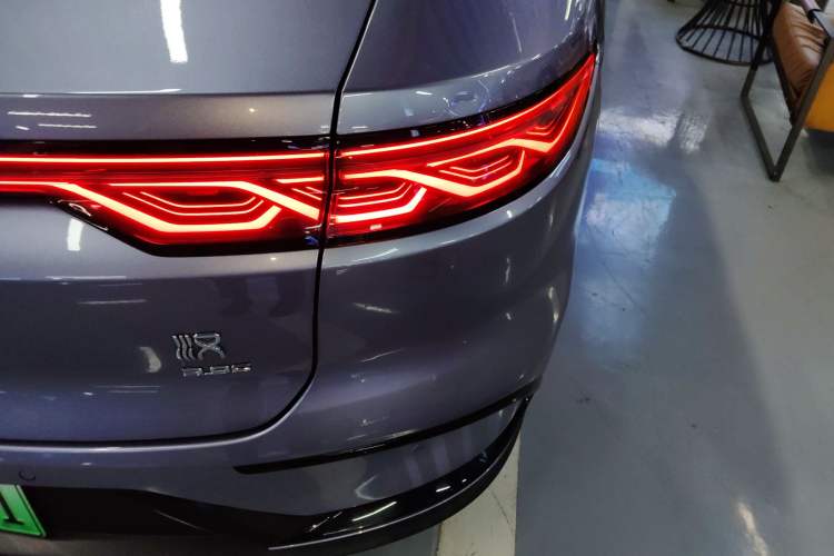 Used BYD Han 2024 EV Glory Edition 610 km All-Wheel Drive "Tian Shen Zhi Jia" Intelligent Driving Model