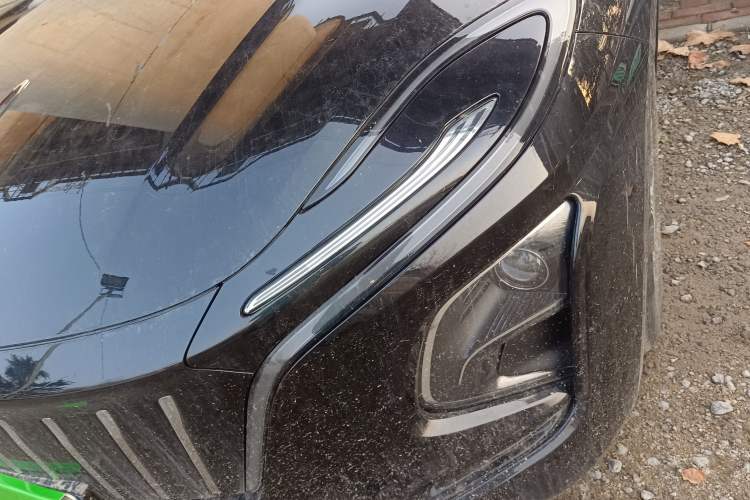 Used Hongqi E-QM5 2023 Base Travel Edition
