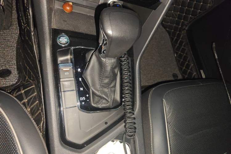 Used Volkswagen Tiguan L 2017 330TSI Automatic Two-Wheel Drive Flagship Edition
