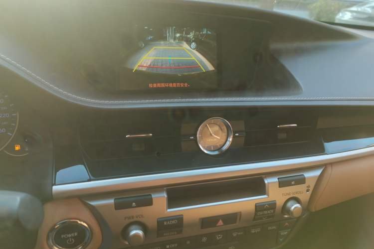 Used Lexus ES 2015 300h Comfort Edition