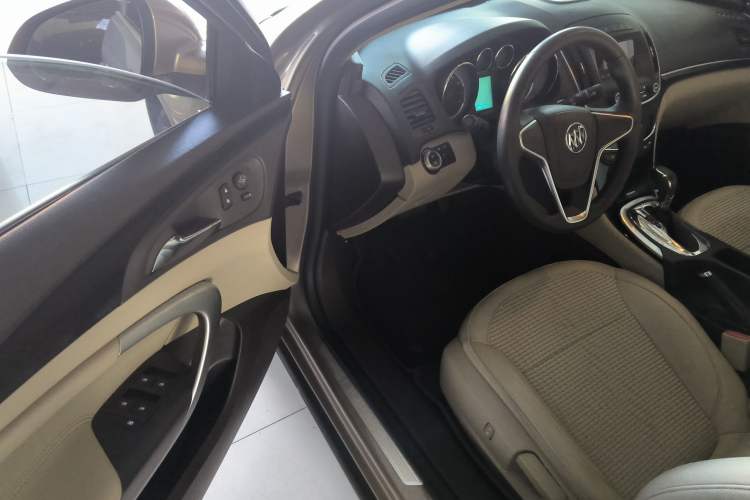 Used Buick Regal 2014 2.0L Leading Fashion Edition
