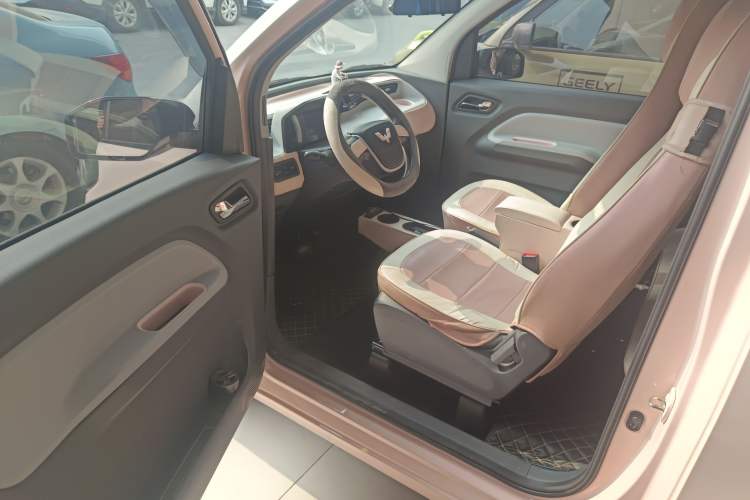 Used Wuling Hongguang MINIEV 2021 Macaron Premium Model – Lithium Iron Phosphate