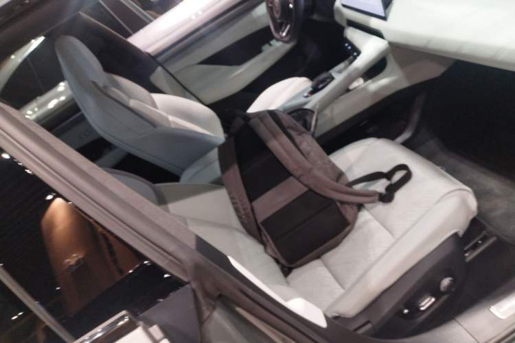 Used Zeekr 001 2024 ME Edition 100 kWh All-Wheel Drive
