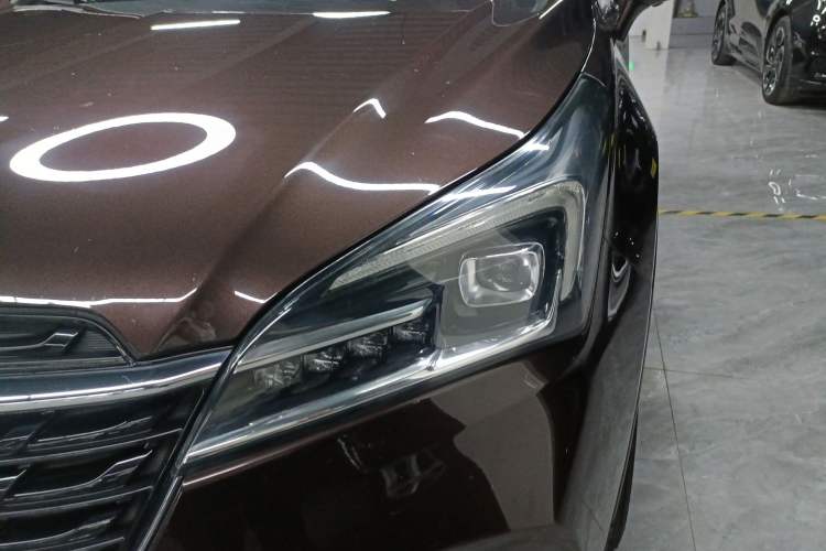 Used Buick Envision 2020 20T Two-Wheel Drive Luxury Model
