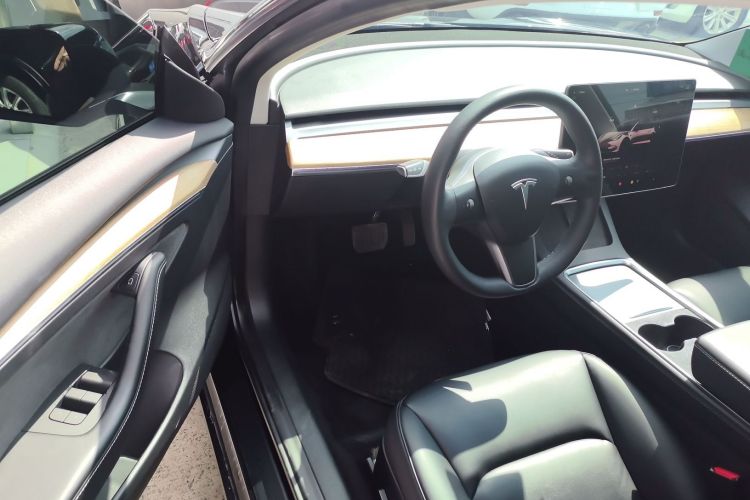 Used Tesla Model 3 2022 Rear-Wheel-Drive Version
