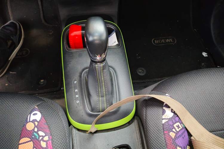 Used Roewe Clever 2021 302 km New Four-Seater Super-Efficient Version
