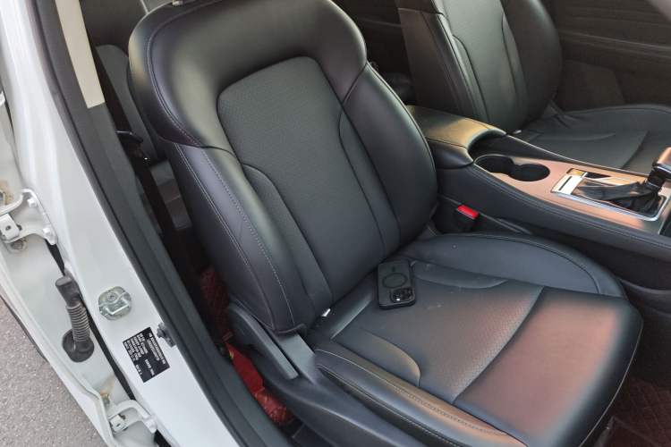 Used Changan CS35PLUS 2021 Honor Million Edition 1.6L CVT Elite Model
