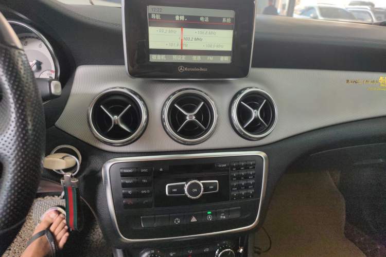 Used Mercedes-Benz GLA 2015 GLA 200 Fashion Model