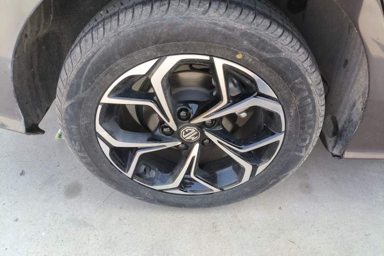 Used MG 5 2023 180 DVVT Manual Fashion Edition
