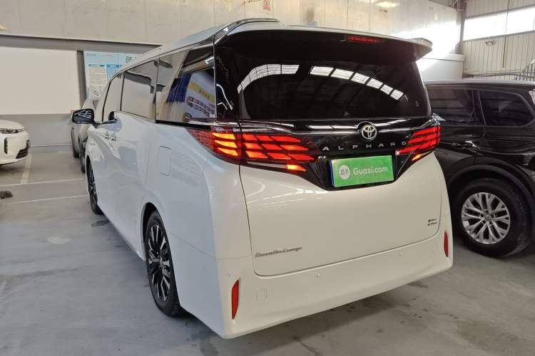Used Toyota Alphard 2024 Dual-Engine 2.5L Prestige Edition