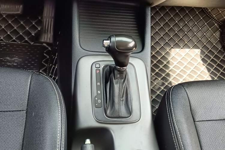 Used Kia K3 2015 1.6L Automatic GLS
