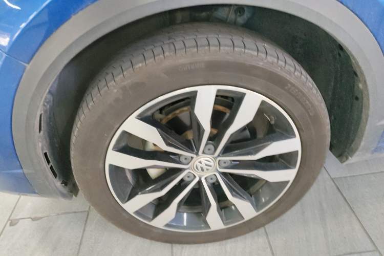 Used Volkswagen T-ROC 2020 280TSI DSG Two-Wheel Drive R-Line Pro