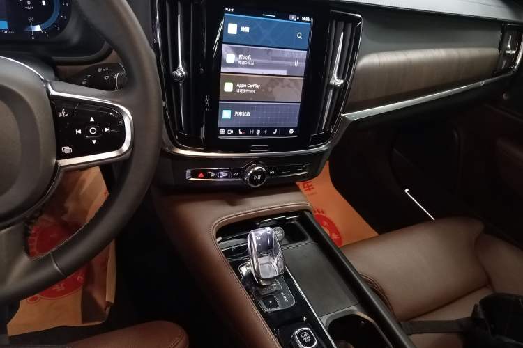 Used Volvo S90 2024 B5 Zhiyuan Luxury Edition