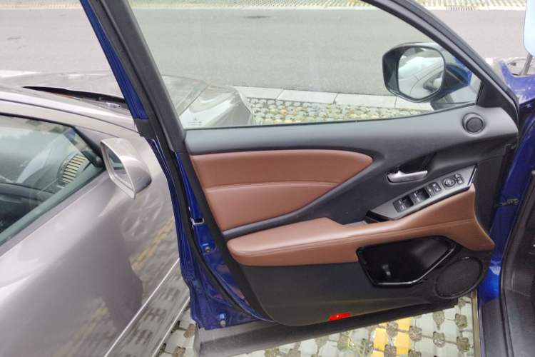 Used Acura CDX 2019 1.5T Two-Wheel Drive Deluxe Edition
