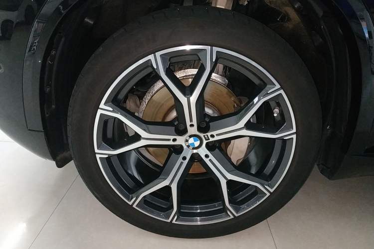 Used BMW X5 2023 xDrive 30Li Luxury M Sport Night Edition Package
