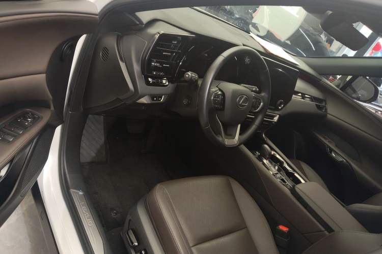 Used Lexus RX 2023 350h Four-Wheel Drive Enjoyment Version
