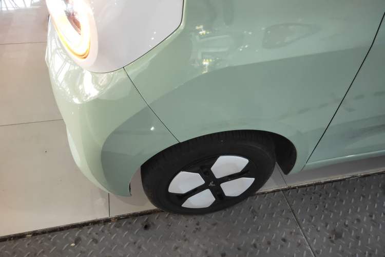 Used Wuling Hongguang MINIEV 2024 3rd Generation 215km Advanced Version
