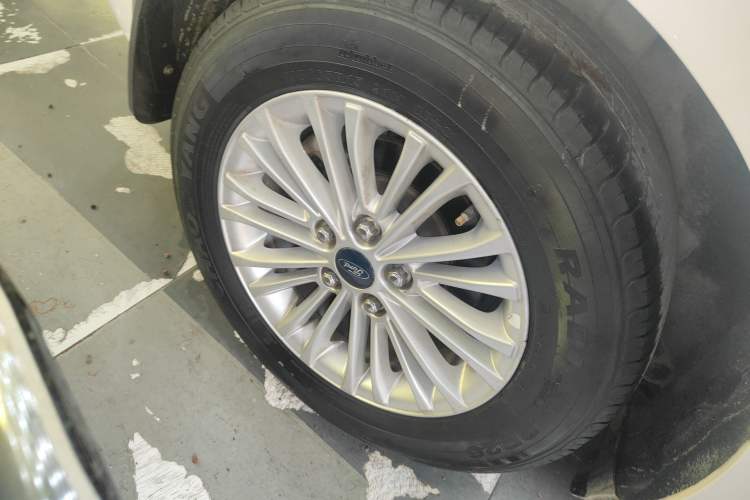 Used Ford Escort 2015 1.5L Automatic Comfort Edition
