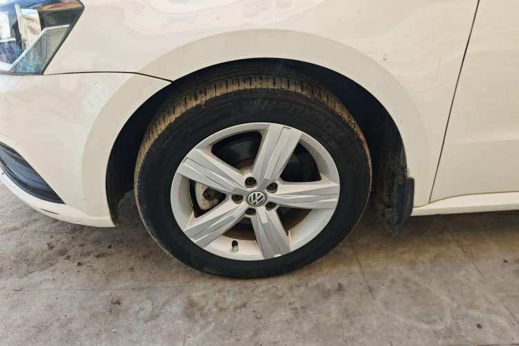 Used Volkswagen Lavida 2017 1.6L Automatic Fashion Edition
