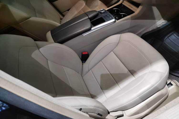 Used Mercedes-Benz M-Class 2015 ML 320 4MATIC