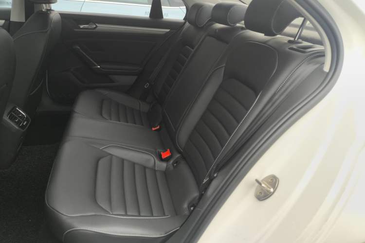 Used Volkswagen Lamando 2019 280TSI DSG Comfort Edition China VI standard
