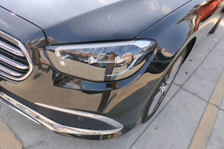 Used Mercedes-Benz E-Class 2023 Facelift E 260 L
