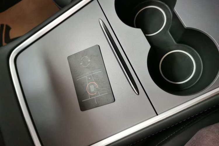 Used Tesla Model Y 2022 Rear-Wheel-Drive Version
