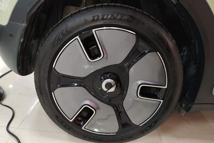 Used  #1 2022 Premium Edition