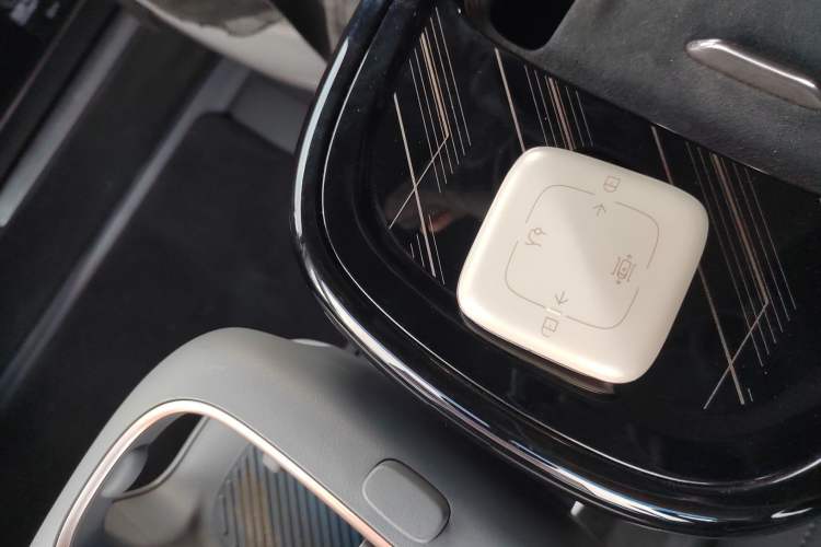 Used Zeekr MIX 2025 Intelligent Driving Version
