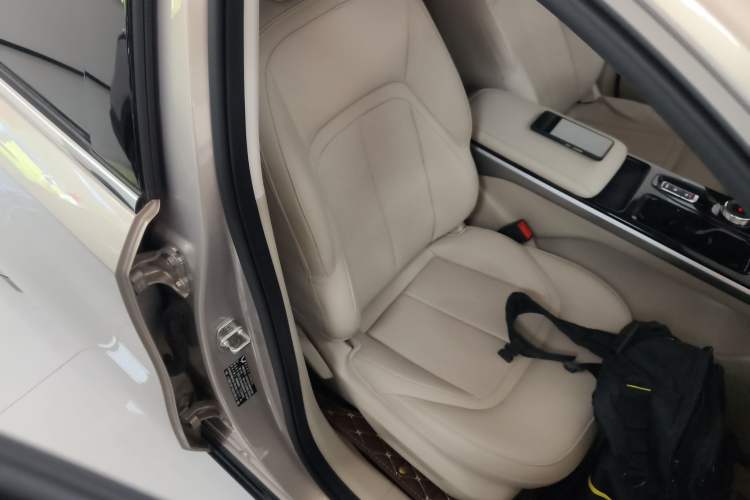 Used Wuling Xingguang 2024 Co-Creation Edition 510 Advanced Model
