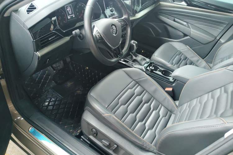 Used Volkswagen Passat 2019 330TSI Elite Edition China VI
