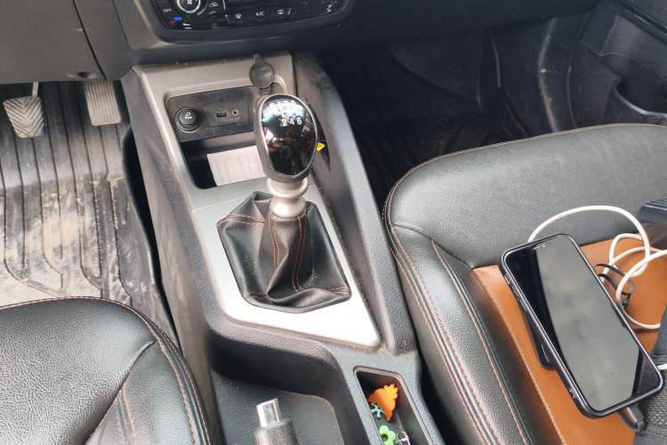 Used  Refine S3 2014 1.5L Manual Luxury Smart Model
