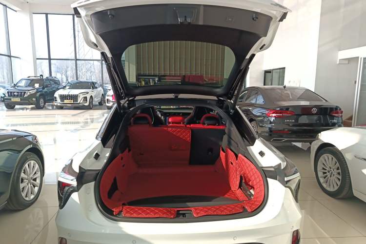 Used Hongqi H6 2024 2.0T ZhiZhen Edition