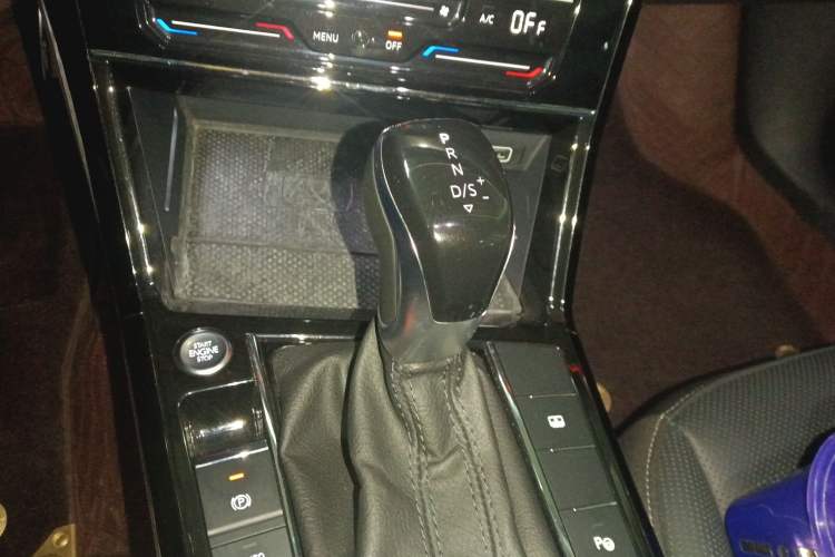 Used Volkswagen Passat 2023 380TSI Flagship Edition
