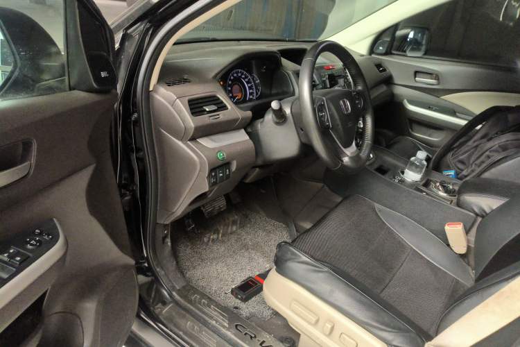 Used Honda CR-V 2013 2.4L Two-Wheel-Drive Luxury Edition
