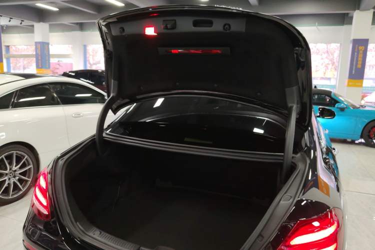 Used Mercedes-Benz E-Class 2020 E 260 L Sport Edition
