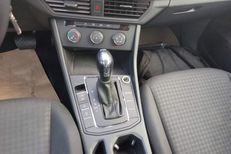 Used Volkswagen Bora 2021 1.5L Automatic Fashionable Smart Connectivity Version
