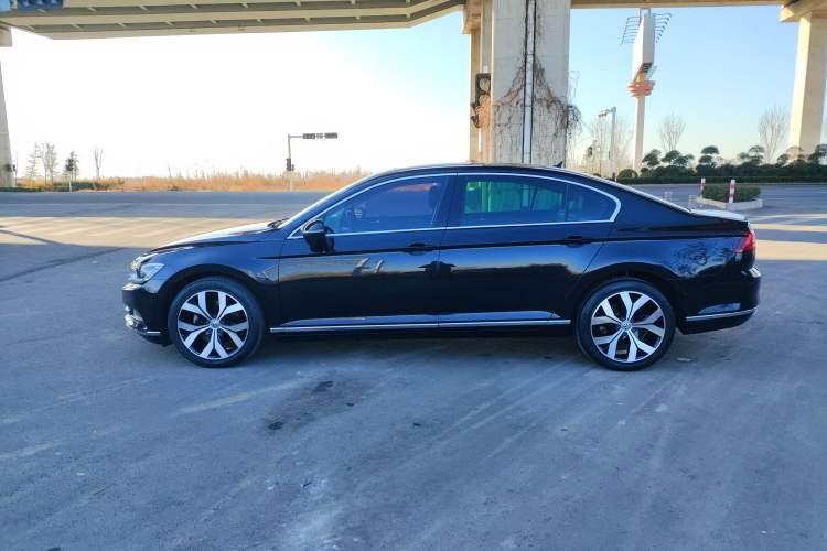 Used Volkswagen Magotan 2018 330TSI DSG Luxury Model