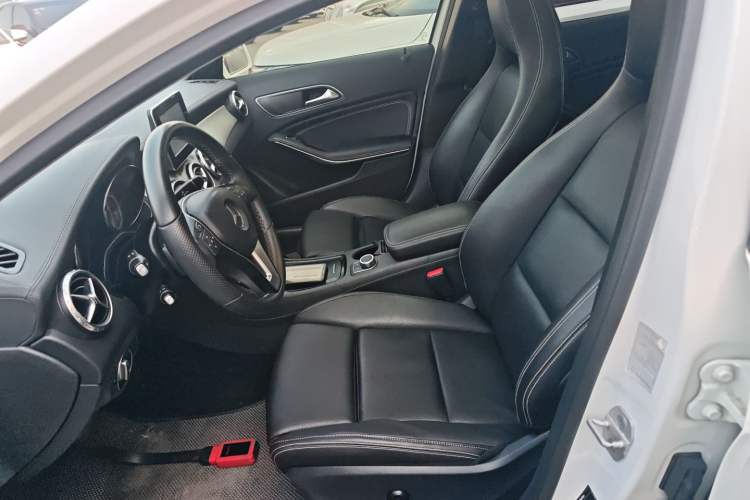 Used Mercedes-Benz GLA 2016 GLA 200 Fashion Model